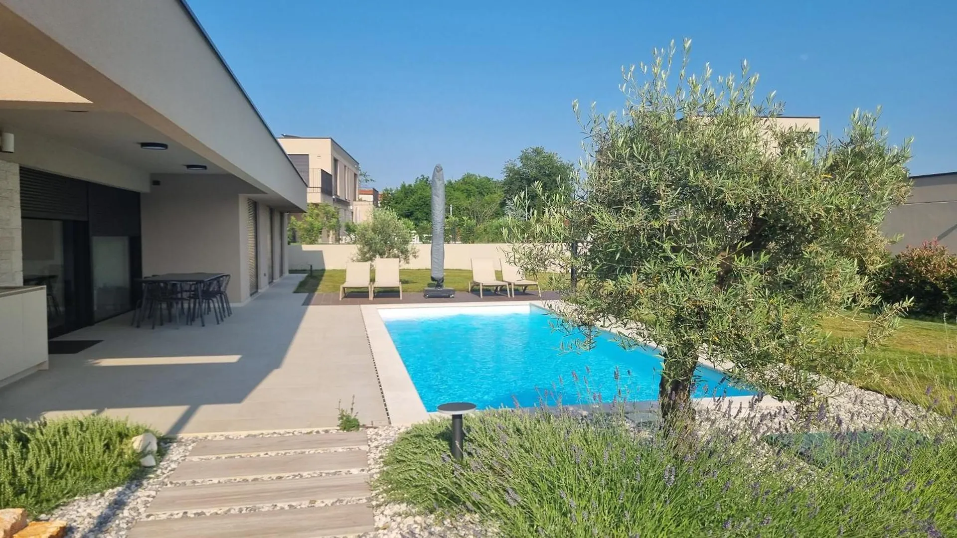 Villa Olive Labinci 0*,  Croazia