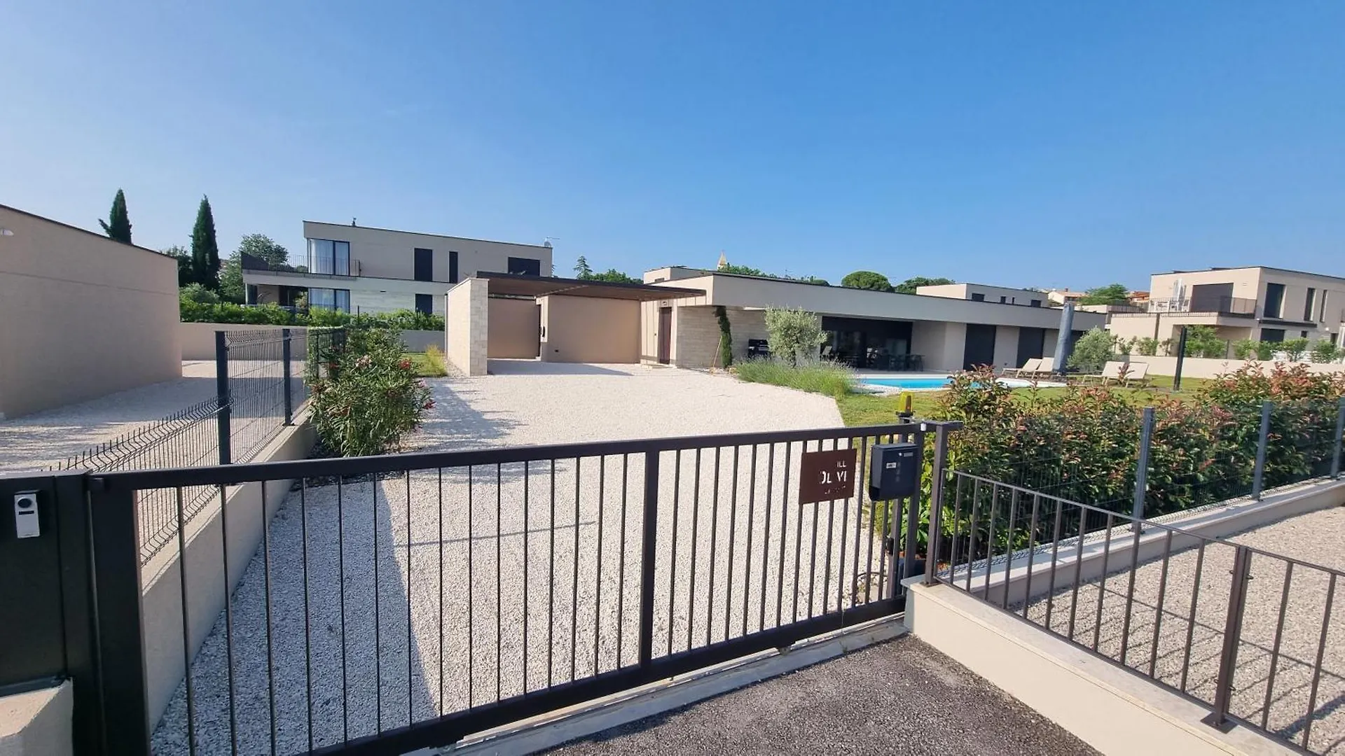 Villa Olive Labinci 0*,